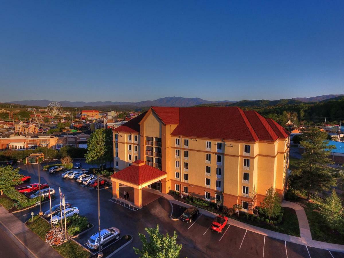 La Quinta By Wyndham Pigeon Forge Hotel Exterior foto